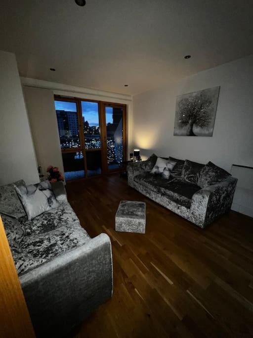 Leeds Clarence Dock 2 Bedroom Apt Exteriör bild