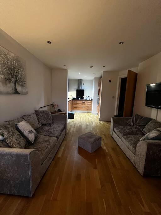 Leeds Clarence Dock 2 Bedroom Apt Exteriör bild